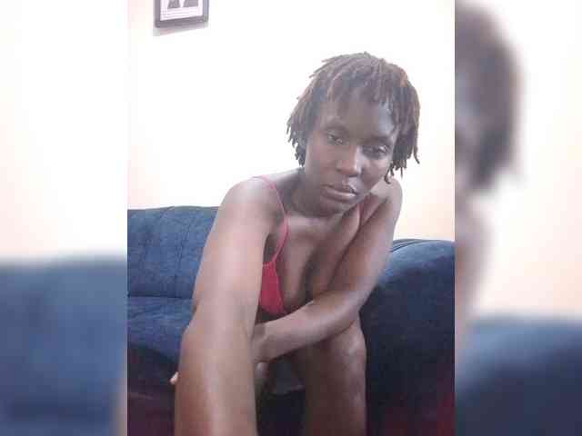 HalimaAnderson webcam