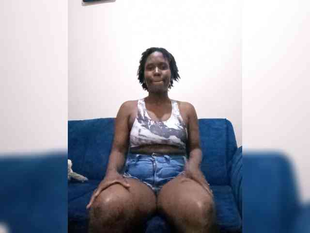 HalimaAnderson webcam