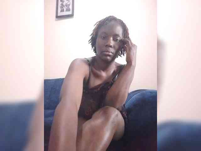 HalimaAnderson webcam