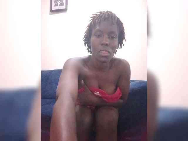 HalimaAnderson webcam