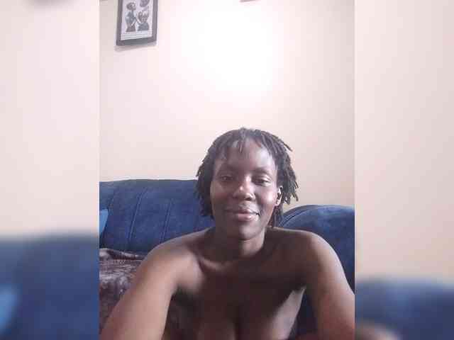 HalimaAnderson webcam