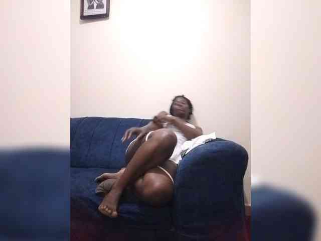 HalimaAnderson webcam