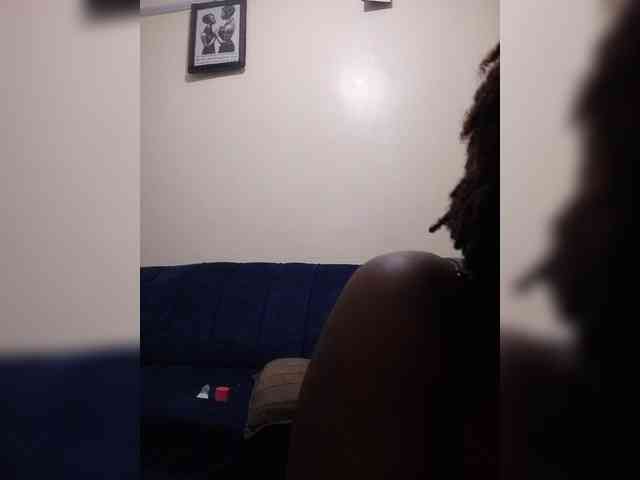 HalimaAnderson webcam