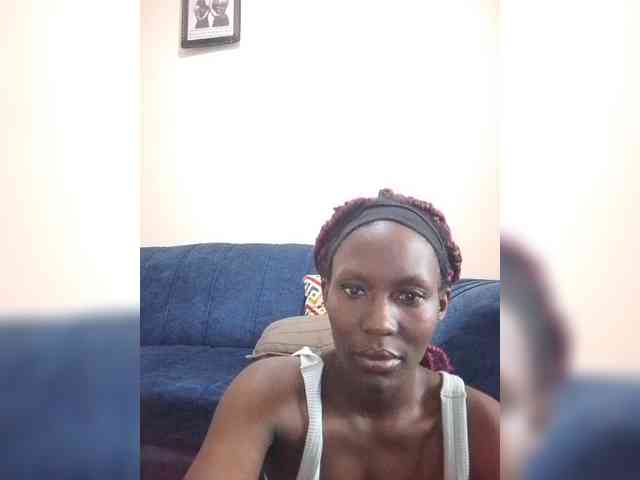 HalimaAnderson webcam