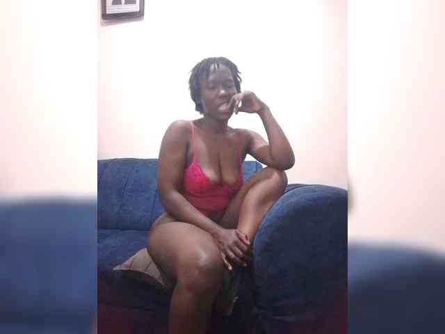 HalimaAnderson webcam