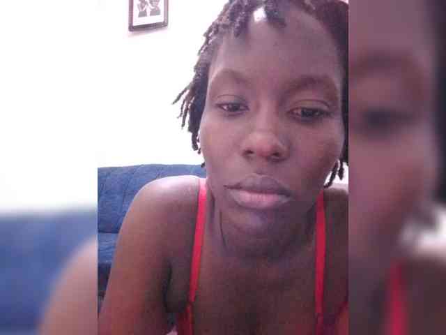 HalimaAnderson webcam