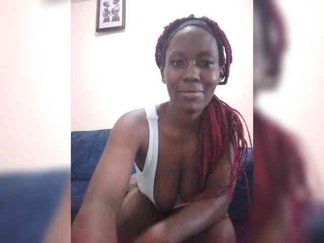 HalimaAnderson webcam