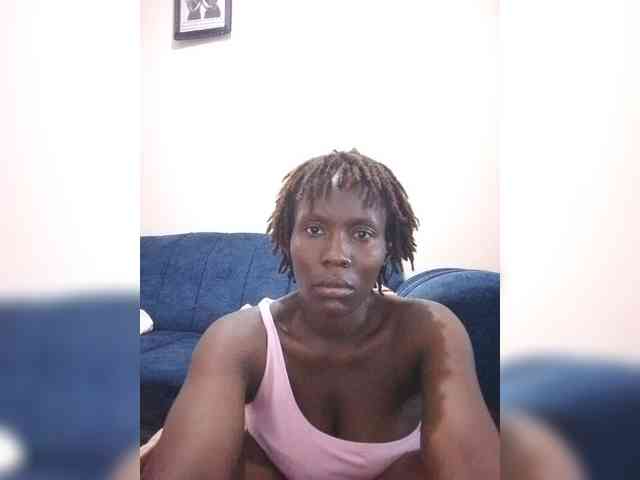 HalimaAnderson webcam