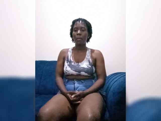 HalimaAnderson webcam