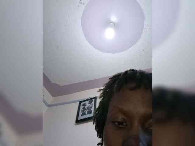 HalimaAnderson webcam