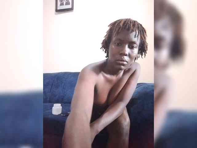 HalimaAnderson webcam