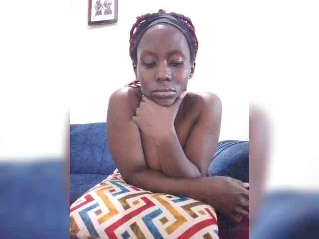 HalimaAnderson webcam