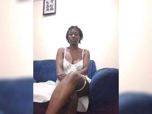 HalimaAnderson webcam