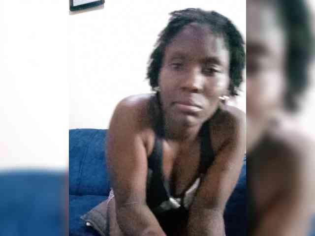 HalimaAnderson webcam