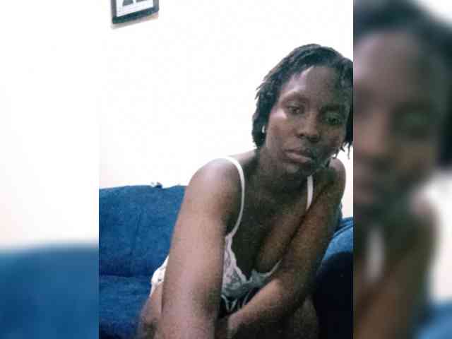 HalimaAnderson webcam