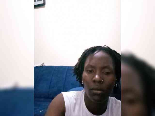 HalimaAnderson webcam