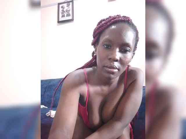 HalimaAnderson webcam