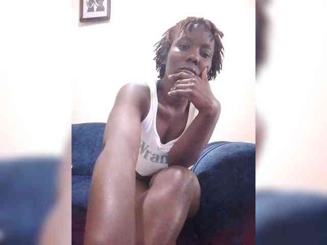 HalimaAnderson webcam