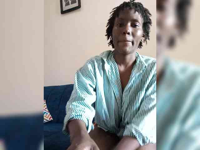 HalimaAnderson webcam