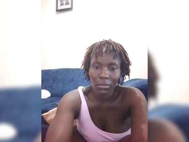HalimaAnderson webcam
