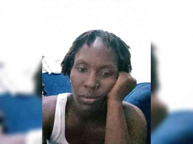 HalimaAnderson webcam