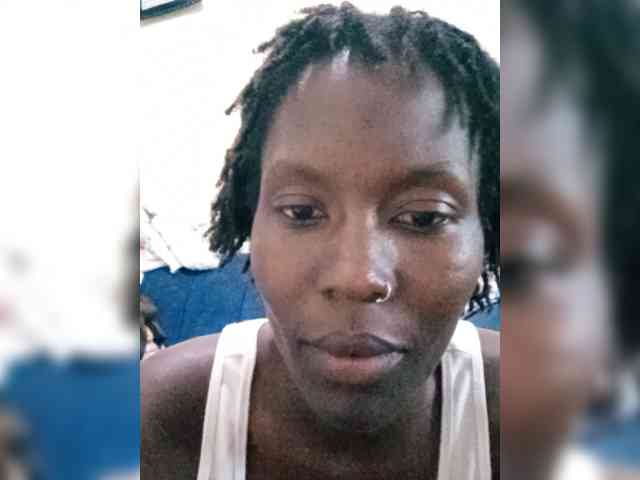 HalimaAnderson webcam