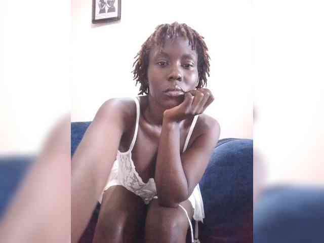 HalimaAnderson webcam