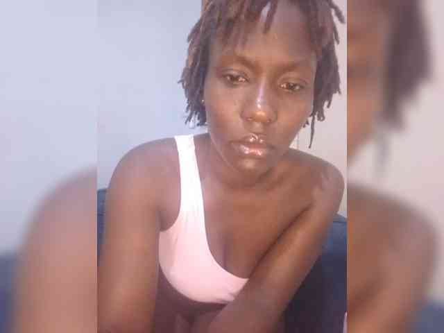 Modelo: HalimaAnderson