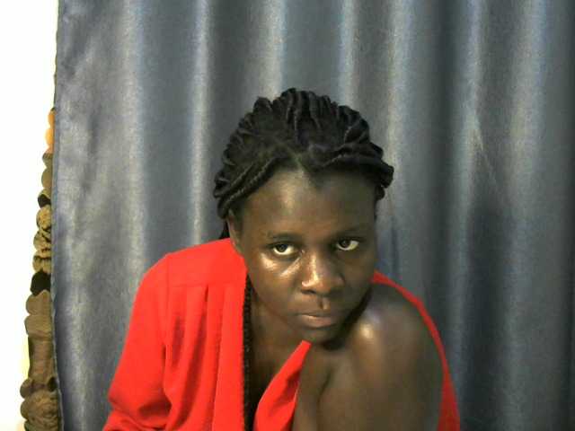 Little-queen live cam on BongaCams