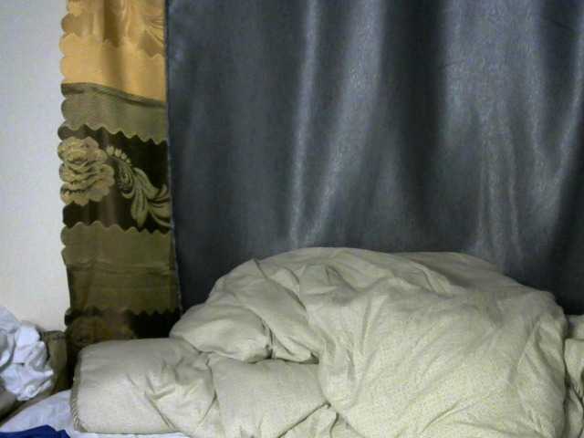 Little-queen live cam on BongaCams