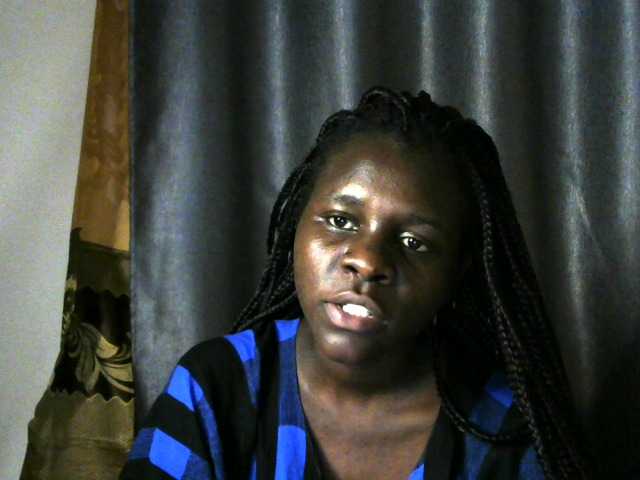 Little-queen live cam on BongaCams