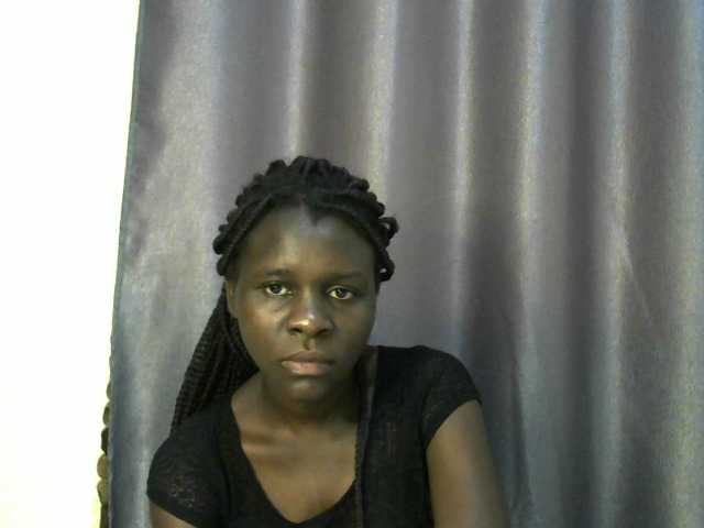 Little-queen live cam on BongaCams