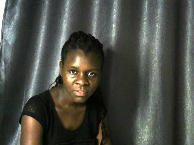 Little-queen live cam on BongaCams