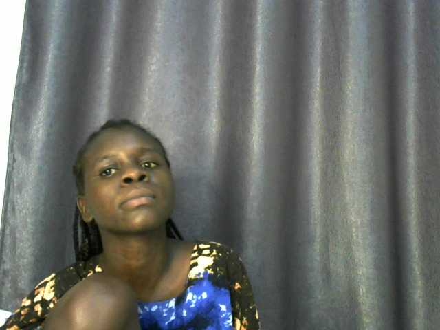 Little-queen live cam on BongaCams