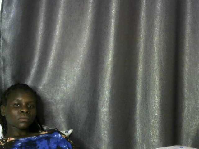 Little-queen live cam on BongaCams