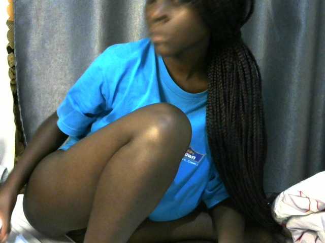 Little-queen live cam on BongaCams
