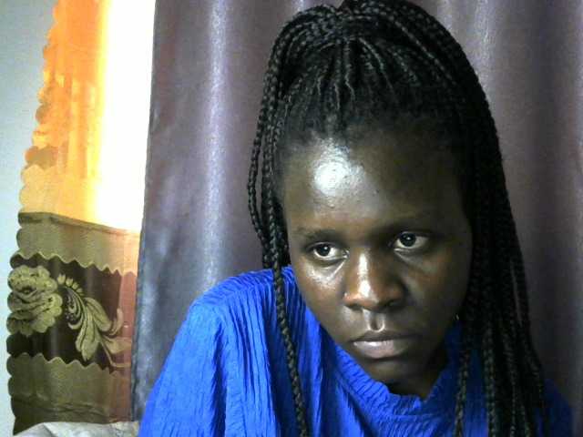 Little-queen live cam on BongaCams