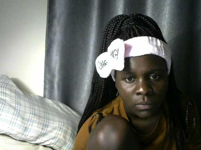 Little-queen live cam on BongaCams