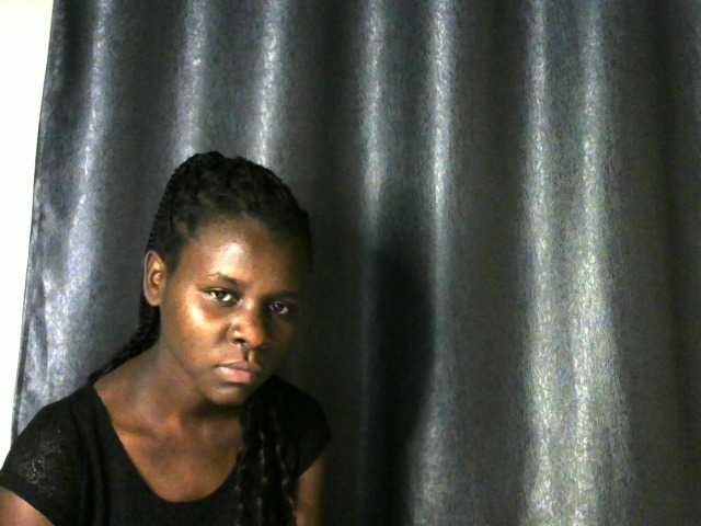 Little-queen live cam on BongaCams
