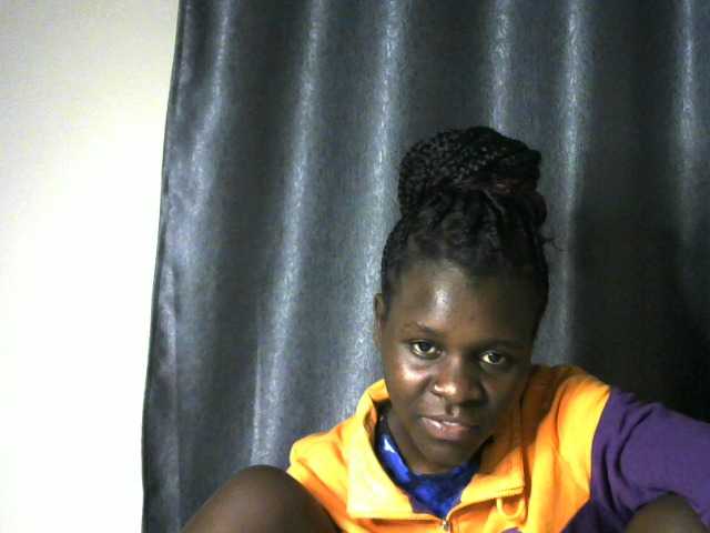 Little-queen live cam on BongaCams