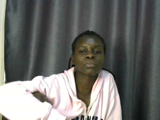Little-queen live cam on BongaCams