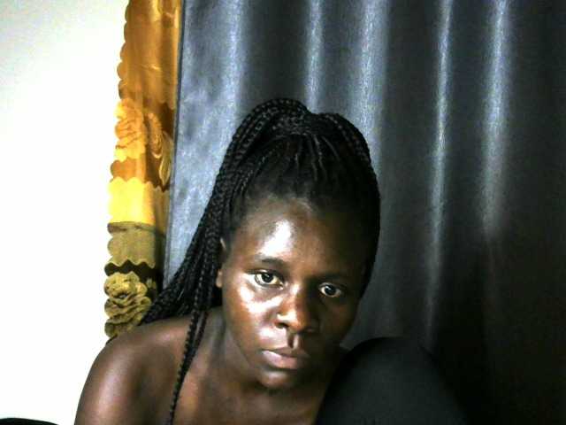 Little-queen live cam on BongaCams