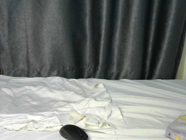 Little-queen live cam on BongaCams
