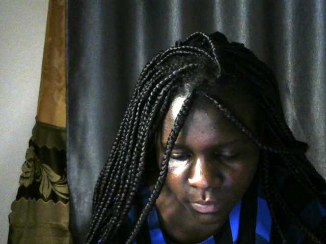 Little-queen live cam on BongaCams