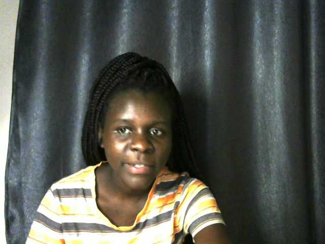 Little-queen live cam on BongaCams