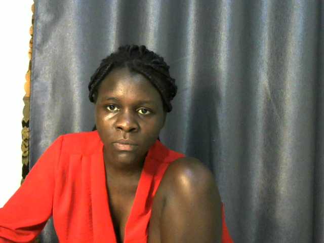 Little-queen live cam on BongaCams
