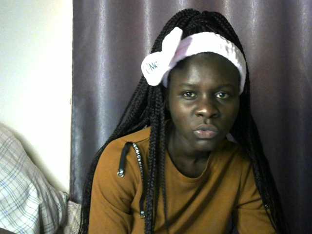 Little-queen live cam on BongaCams