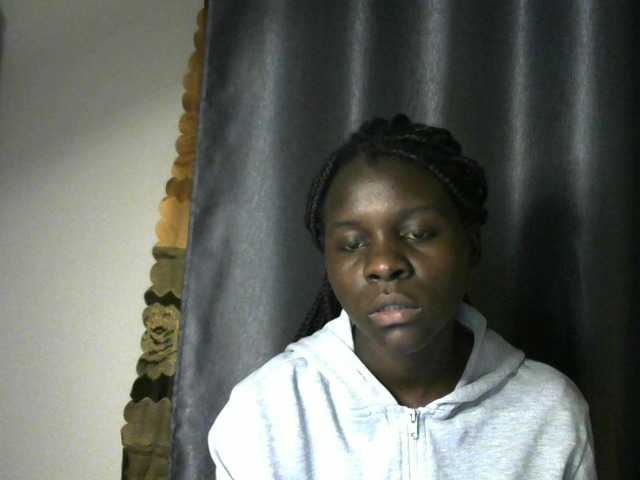 Little-queen live cam on BongaCams