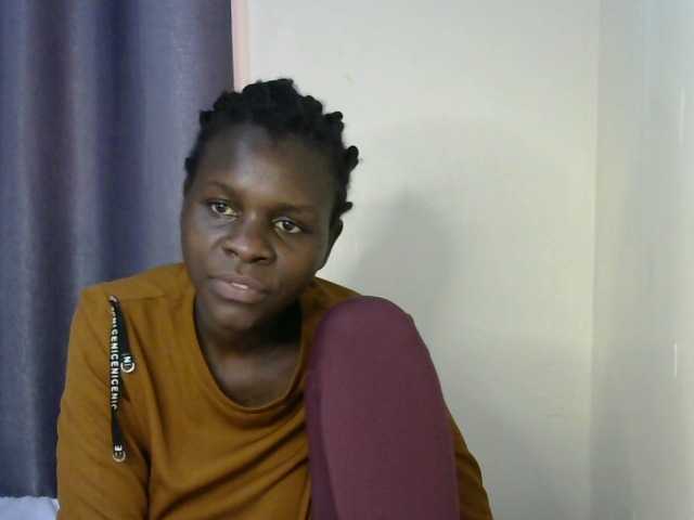 Little-queen live cam on BongaCams