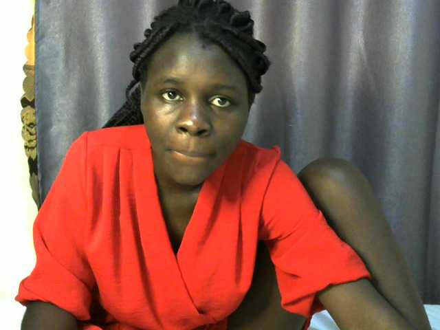 Little-queen live cam on BongaCams